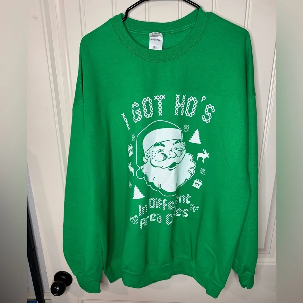 2/for $20 🪩 Santa Crewneck Sweater 